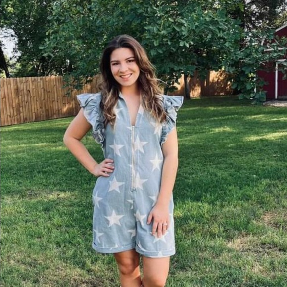 BiBi Star Print Denim Short Romper  NWT Women Size Small - Picture 1 of 2